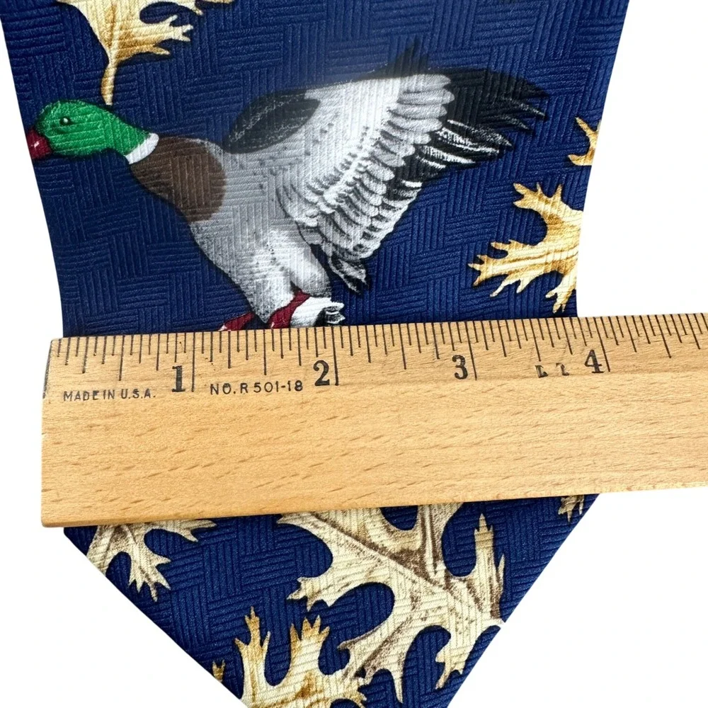 Vintage Field Wear Tie Navy Leaf Mallard‎ Ducks Outdoors Novelty Hunter